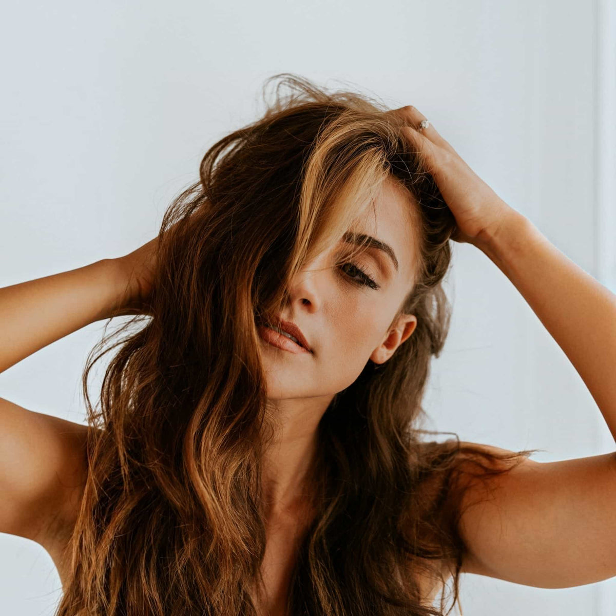 Λεπτά μαλλιά με όγκο και ανάλαφρο styling