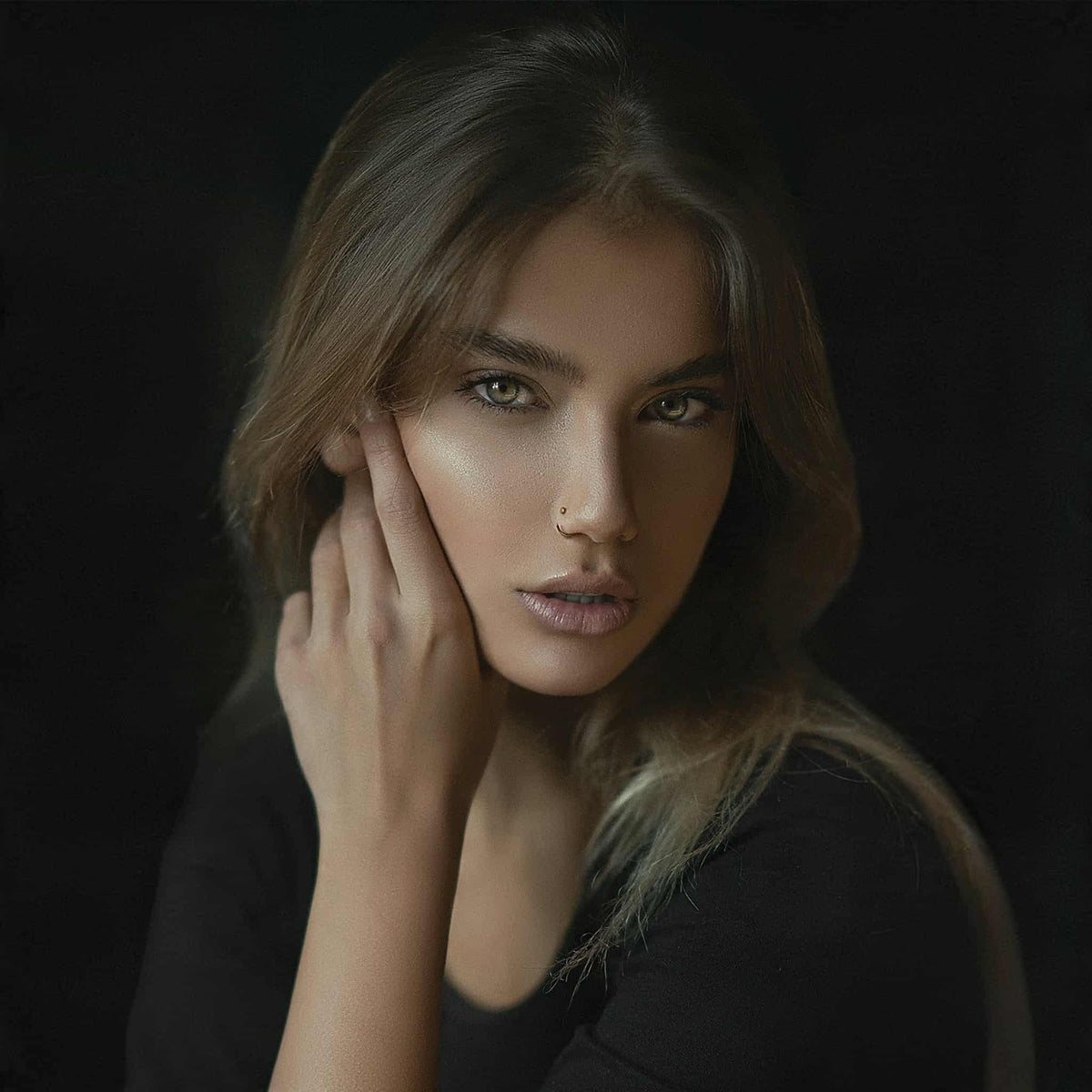 Γυναίκα με ίσια μαλλιά