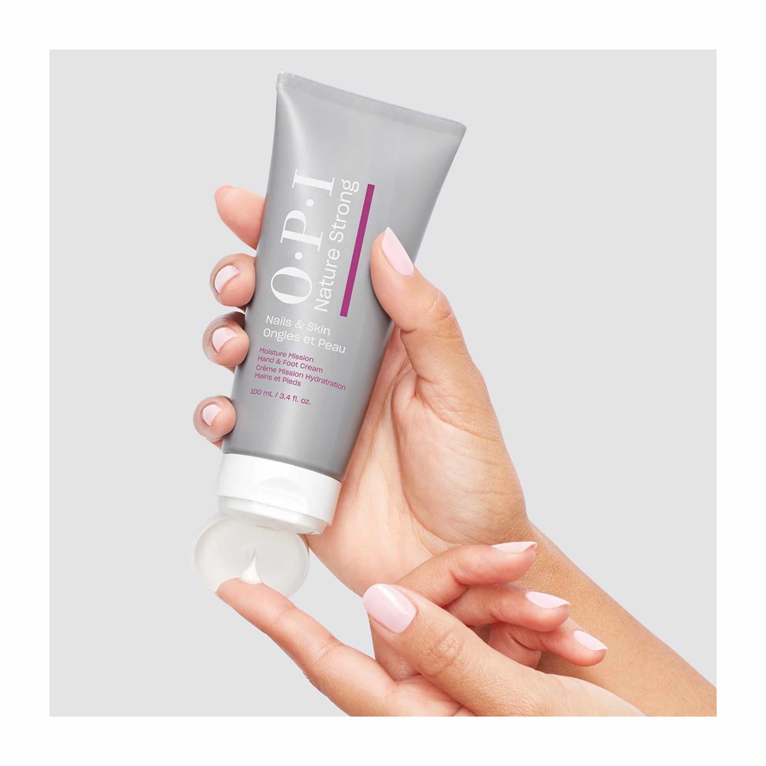 OPI Nature Strong Skin Care Moisture Mission Hand and Foot Cream Ενυδατική Κρέμα για τα Χέρια και τα Πόδια 100ml 3